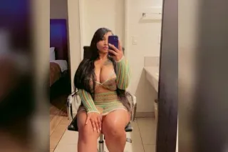 100% REAL📸 40DD🍈 JUICY 🍑 WET 💦... - Image 1