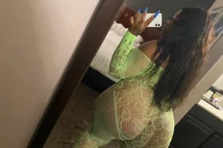 Top Notch Freak A Real Baddie(... - Image 2